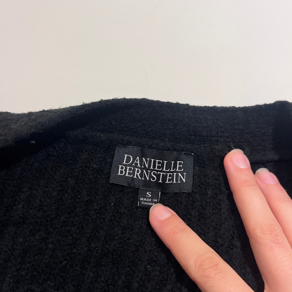 Danielle Bernstein Womens Black Ribbed V-Neck Button Front Cardigan Sweater S